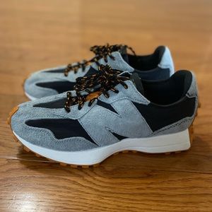 New Balance 327 women’s size 9
